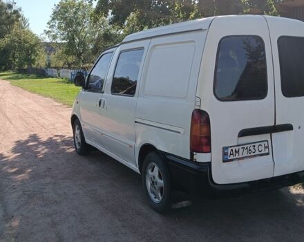 Білий Ніссан Ванетте, об'ємом двигуна 2.3 л та пробігом 307 тис. км за 2600 $, фото 1 на Automoto.ua
