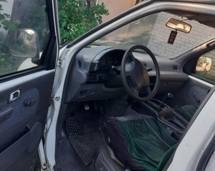 Білий Ніссан Ванетте, об'ємом двигуна 2 л та пробігом 438 тис. км за 1500 $, фото 1 на Automoto.ua