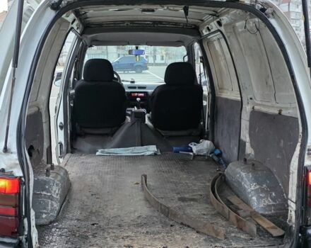 Білий Ніссан Ванетте, об'ємом двигуна 2.3 л та пробігом 299 тис. км за 1499 $, фото 10 на Automoto.ua