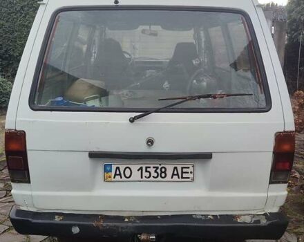 Белый Ниссан Ванетте, объемом двигателя 2 л и пробегом 216 тыс. км за 2100 $, фото 3 на Automoto.ua