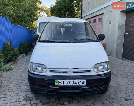 Белый Ниссан Ванетте, объемом двигателя 2.3 л и пробегом 310 тыс. км за 2000 $, фото 2 на Automoto.ua