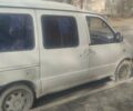 Білий Ніссан Ванетте, об'ємом двигуна 2.3 л та пробігом 300 тис. км за 2000 $, фото 1 на Automoto.ua