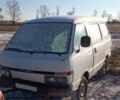 Белый Ниссан Ванетте, объемом двигателя 0 л и пробегом 100 тыс. км за 686 $, фото 1 на Automoto.ua