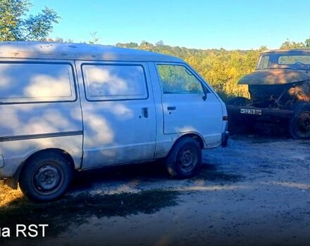 Ніссан Ванетте 1993 у Песчанке на Automoto.ua Білий Ніссан Ванетте, об'ємом двигуна 2 л та пробігом 454 тис. км за 1050 $, фото 3 на Automoto.ua