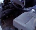 Белый Ниссан Ванетте, объемом двигателя 20 л и пробегом 111 тыс. км за 2500 $, фото 1 на Automoto.ua
