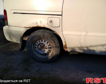 Белый Ниссан Ванетте, объемом двигателя 2.3 л и пробегом 266 тыс. км за 3200 $, фото 3 на Automoto.ua