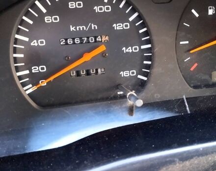 Белый Ниссан Ванетте, объемом двигателя 2.3 л и пробегом 266 тыс. км за 3200 $, фото 8 на Automoto.ua