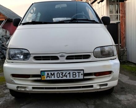 Белый Ниссан Ванетте, объемом двигателя 2.3 л и пробегом 266 тыс. км за 3200 $, фото 5 на Automoto.ua