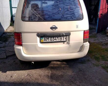 Белый Ниссан Ванетте, объемом двигателя 2.3 л и пробегом 266 тыс. км за 3200 $, фото 4 на Automoto.ua