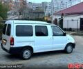 Белый Ниссан Ванетте, объемом двигателя 2.3 л и пробегом 300 тыс. км за 2950 $, фото 4 на Automoto.ua
