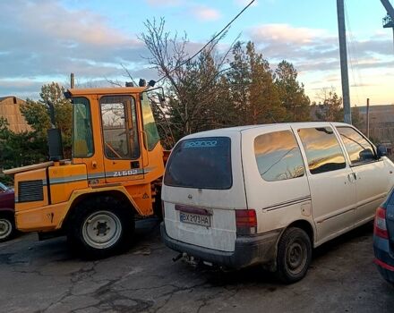 Білий Ніссан Ванетте, об'ємом двигуна 2.3 л та пробігом 385 тис. км за 1200 $, фото 2 на Automoto.ua