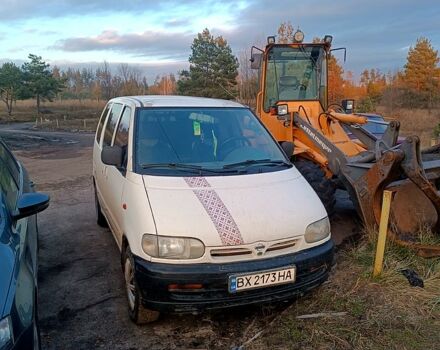 Білий Ніссан Ванетте, об'ємом двигуна 2.3 л та пробігом 385 тис. км за 1200 $, фото 3 на Automoto.ua