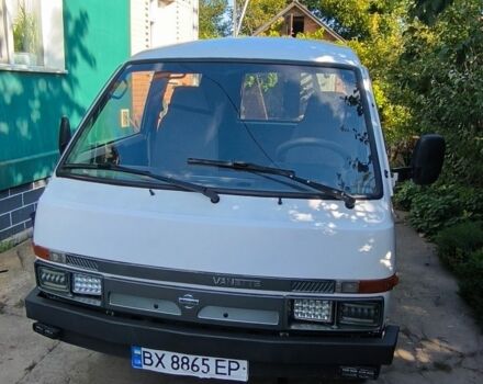 Білий Ніссан Ванетте, об'ємом двигуна 2 л та пробігом 15 тис. км за 2200 $, фото 1 на Automoto.ua