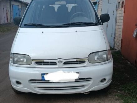 Білий Ніссан Ванетте, об'ємом двигуна 2.3 л та пробігом 290 тис. км за 2200 $, фото 1 на Automoto.ua