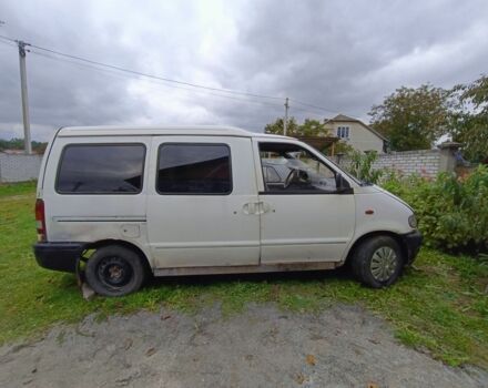 Білий Ніссан Ванетте, об'ємом двигуна 0 л та пробігом 300 тис. км за 500 $, фото 1 на Automoto.ua