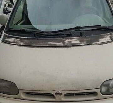 Белый Ниссан Ванетте, объемом двигателя 2.5 л и пробегом 320 тыс. км за 2200 $, фото 1 на Automoto.ua