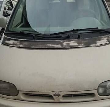 Белый Ниссан Ванетте, объемом двигателя 2.5 л и пробегом 320 тыс. км за 2200 $, фото 1 на Automoto.ua