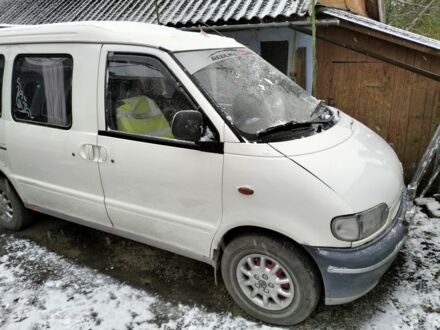 Білий Ніссан Ванетте, об'ємом двигуна 2.3 л та пробігом 300 тис. км за 0 $, фото 1 на Automoto.ua