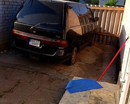 Черный Ниссан Ванетте, объемом двигателя 2 л и пробегом 111 тыс. км за 2200 $, фото 1 на Automoto.ua