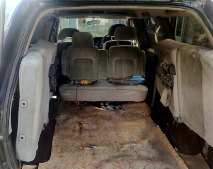 Черный Ниссан Ванетте, объемом двигателя 2 л и пробегом 111 тыс. км за 2200 $, фото 5 на Automoto.ua