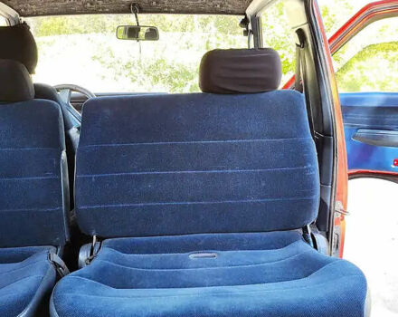 Красный Ниссан Ванетте, объемом двигателя 2 л и пробегом 340 тыс. км за 2500 $, фото 10 на Automoto.ua