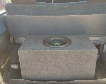 Красный Ниссан Ванетте, объемом двигателя 2 л и пробегом 340 тыс. км за 2500 $, фото 2 на Automoto.ua