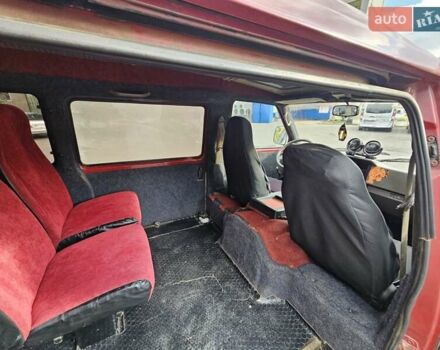 Красный Ниссан Ванетте, объемом двигателя 1.95 л и пробегом 237 тыс. км за 1800 $, фото 11 на Automoto.ua