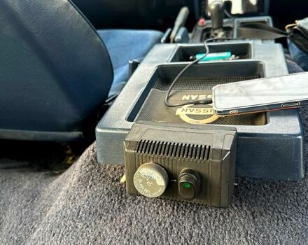 Червоний Ніссан Ванетте, об'ємом двигуна 2 л та пробігом 340 тис. км за 2500 $, фото 5 на Automoto.ua