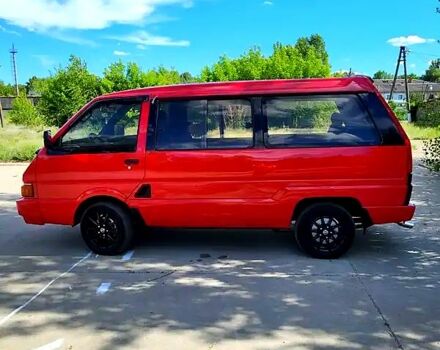 Червоний Ніссан Ванетте, об'ємом двигуна 2 л та пробігом 340 тис. км за 2500 $, фото 1 на Automoto.ua