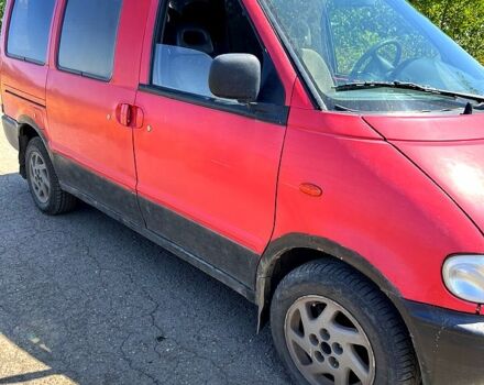 Красный Ниссан Ванетте, объемом двигателя 2.3 л и пробегом 300 тыс. км за 2100 $, фото 3 на Automoto.ua