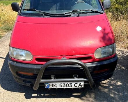 Красный Ниссан Ванетте, объемом двигателя 2.3 л и пробегом 300 тыс. км за 2100 $, фото 1 на Automoto.ua