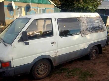 Ниссан Ванетте, объемом двигателя 2 л и пробегом 200 тыс. км за 850 $, фото 1 на Automoto.ua