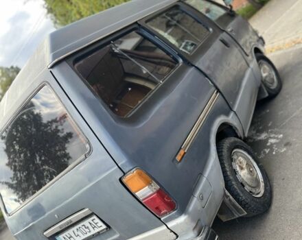 Серый Ниссан Ванетте, объемом двигателя 1.6 л и пробегом 200 тыс. км за 999 $, фото 5 на Automoto.ua