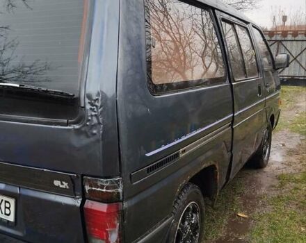 Синий Ниссан Ванетте, объемом двигателя 1.95 л и пробегом 300 тыс. км за 1600 $, фото 5 на Automoto.ua