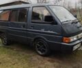 Синий Ниссан Ванетте, объемом двигателя 1.95 л и пробегом 300 тыс. км за 1600 $, фото 2 на Automoto.ua