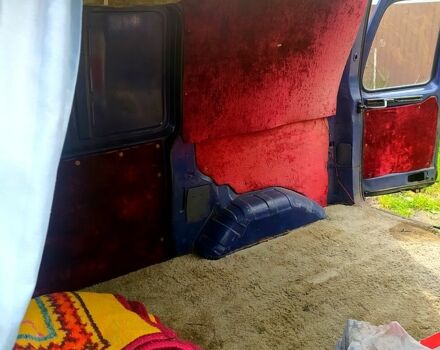 Синій Ніссан Ванетте, об'ємом двигуна 2.3 л та пробігом 0 тис. км за 2000 $, фото 1 на Automoto.ua