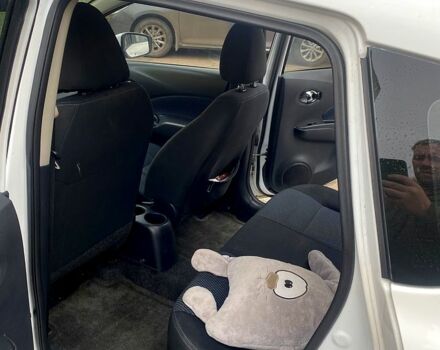 Белый Ниссан Верса, объемом двигателя 1.6 л и пробегом 250 тыс. км за 7000 $, фото 3 на Automoto.ua