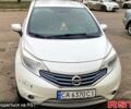 Белый Ниссан Верса, объемом двигателя 1.6 л и пробегом 250 тыс. км за 7000 $, фото 1 на Automoto.ua