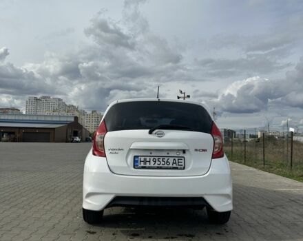 Ніссан Верса 2017 у Одесі на Automoto.ua Білий Ніссан Верса, об'ємом двигуна 1.6 л та пробігом 70 тис. км за 9000 $, фото 1 на Automoto.ua