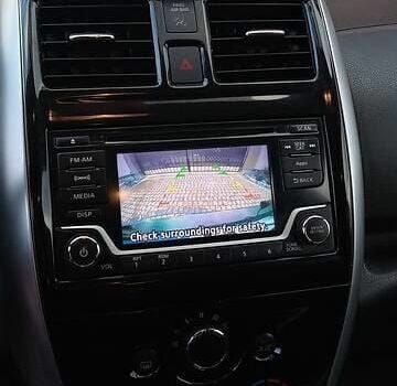 Черный Ниссан Верса, объемом двигателя 1.6 л и пробегом 99 тыс. км за 9800 $, фото 3 на Automoto.ua