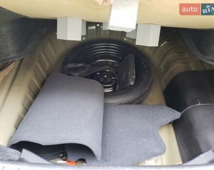 Черный Ниссан Верса, объемом двигателя 1.6 л и пробегом 80 тыс. км за 13000 $, фото 2 на Automoto.ua