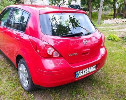 Красный Ниссан Верса, объемом двигателя 1.8 л и пробегом 274 тыс. км за 6100 $, фото 3 на Automoto.ua