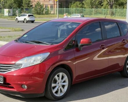 Красный Ниссан Верса, объемом двигателя 1.6 л и пробегом 120 тыс. км за 8500 $, фото 2 на Automoto.ua