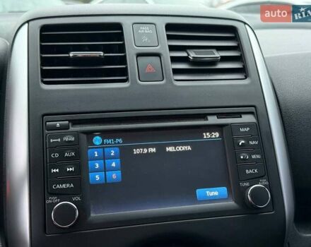 Красный Ниссан Верса, объемом двигателя 1.6 л и пробегом 125 тыс. км за 9300 $, фото 30 на Automoto.ua