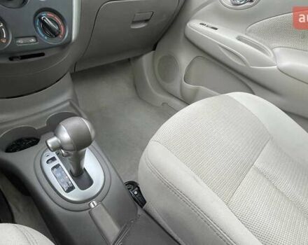 Красный Ниссан Верса, объемом двигателя 1.6 л и пробегом 45 тыс. км за 5800 $, фото 12 на Automoto.ua