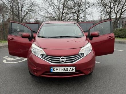 Красный Ниссан Верса, объемом двигателя 1.6 л и пробегом 134 тыс. км за 6300 $, фото 1 на Automoto.ua