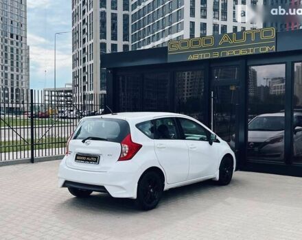 Ниссан Верса, объемом двигателя 1.6 л и пробегом 38 тыс. км за 11200 $, фото 6 на Automoto.ua