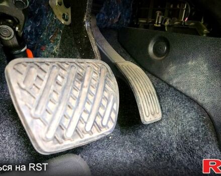 Серый Ниссан Верса, объемом двигателя 1.6 л и пробегом 87 тыс. км за 11000 $, фото 4 на Automoto.ua