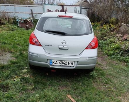 Серый Ниссан Верса, объемом двигателя 1.8 л и пробегом 218 тыс. км за 5000 $, фото 10 на Automoto.ua