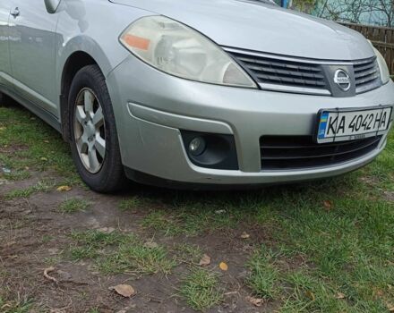 Серый Ниссан Верса, объемом двигателя 1.8 л и пробегом 218 тыс. км за 5000 $, фото 6 на Automoto.ua